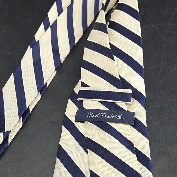 Paul Fredrick Navy and Cream Striped Silk Tie - Picture 4 of 4